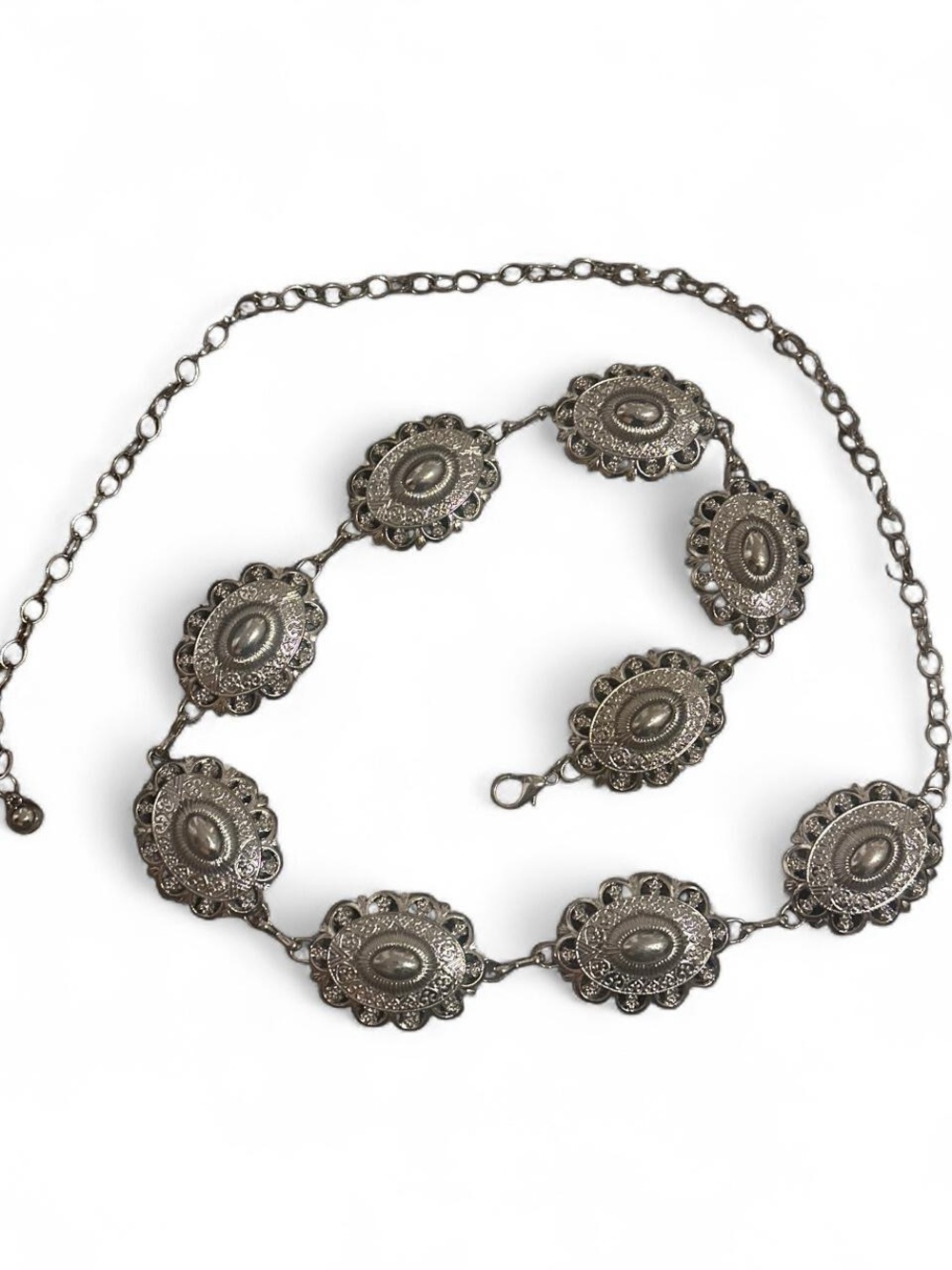 Silver-Tone Oval Concho Link Belt